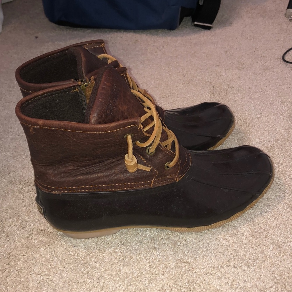 Women’s Sperry Saltwater duck boots 😍😍😍